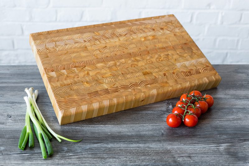 Larch Wood Cutting Board Large