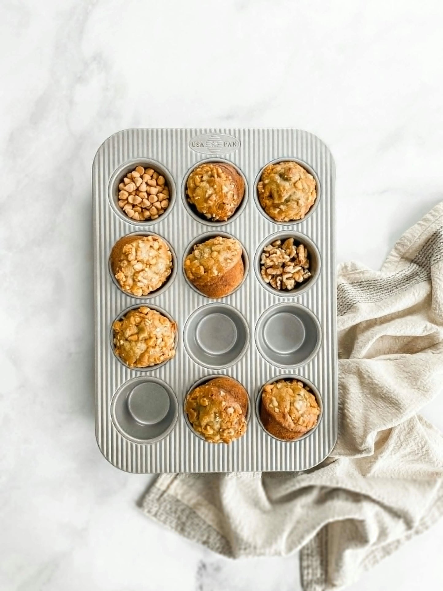 USA PAN Muffin Pan 12 Cup